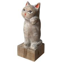 Load image into Gallery viewer, Lucky Cat &quot;Gon&quot;
